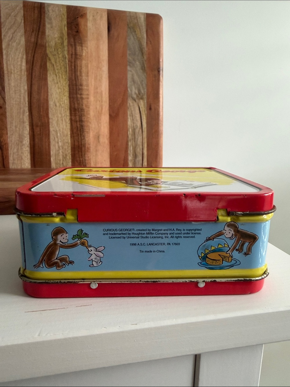 Vintage Curious George Small Metal Lunchbox Snack Bag - Picture 7 of 7